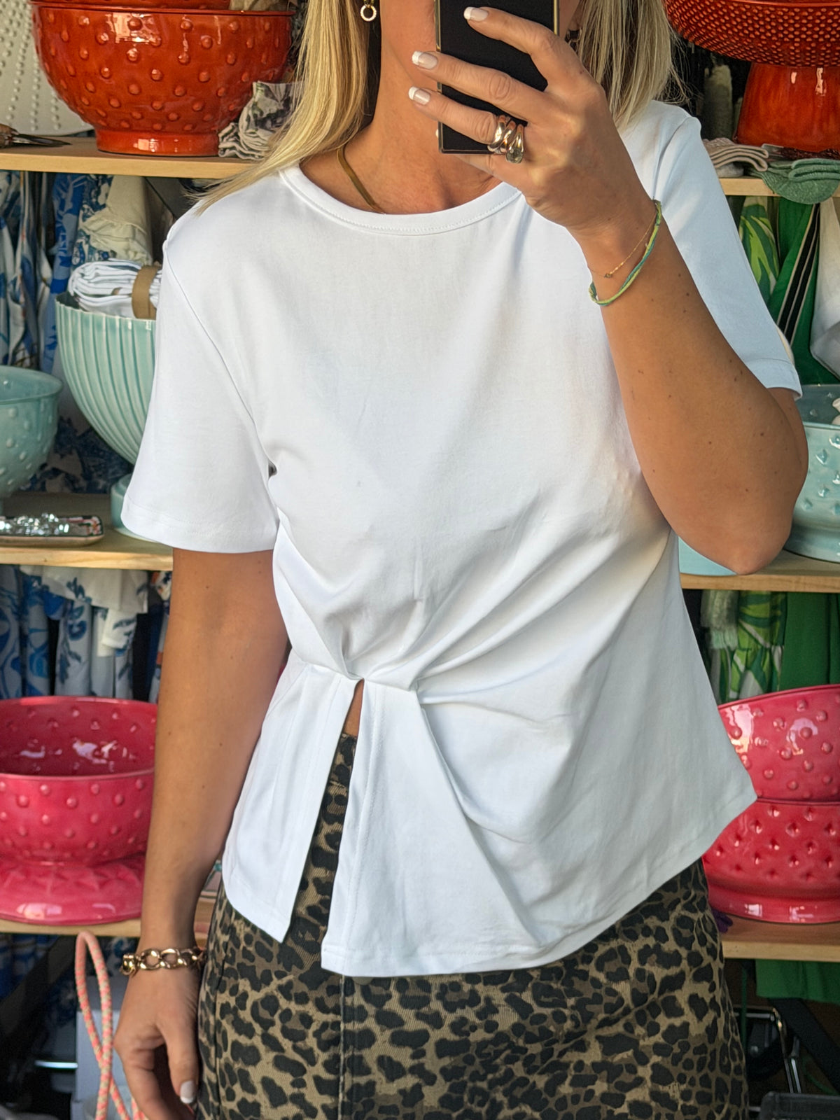 Basics - Tee with a Twist -white