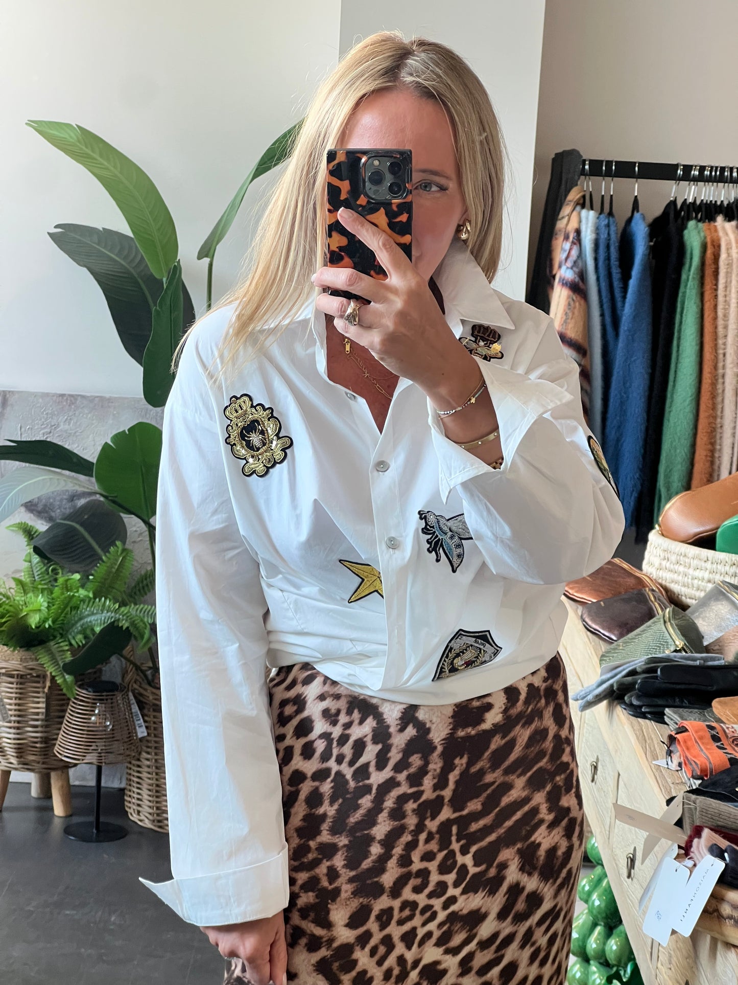 Queen Bee Appliqué Cotton Shirt