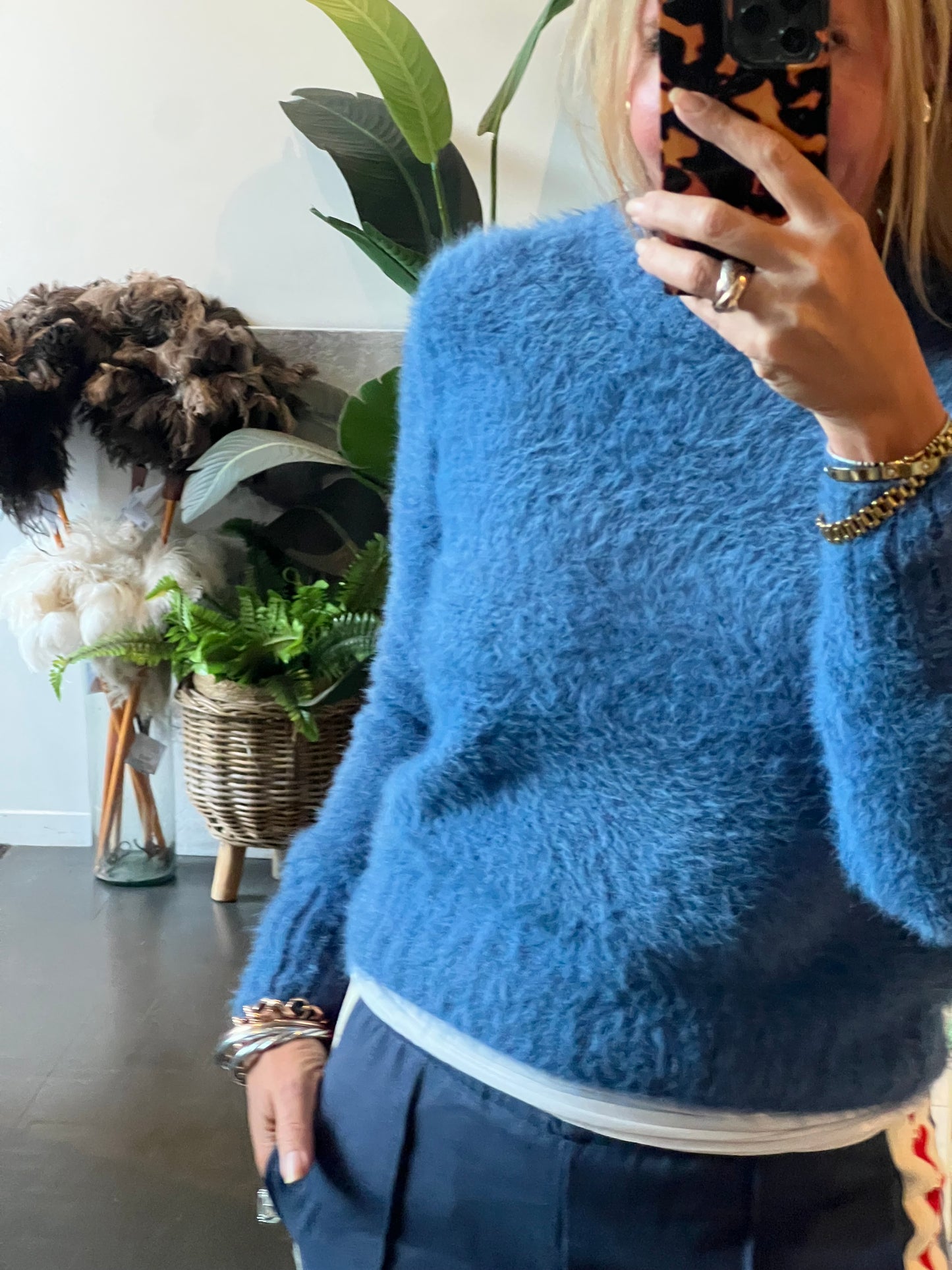 Fluffy Knit - 8 Colours