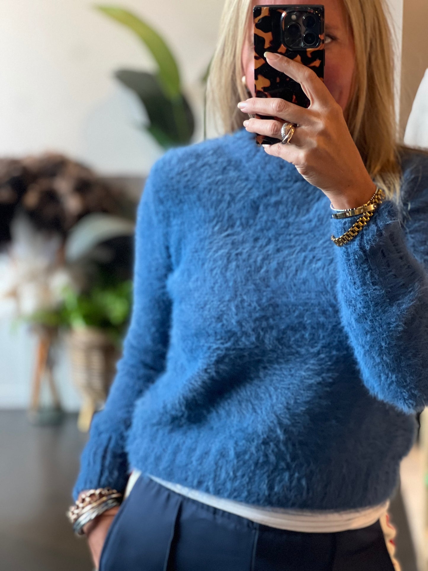 Fluffy Knit - 8 Colours