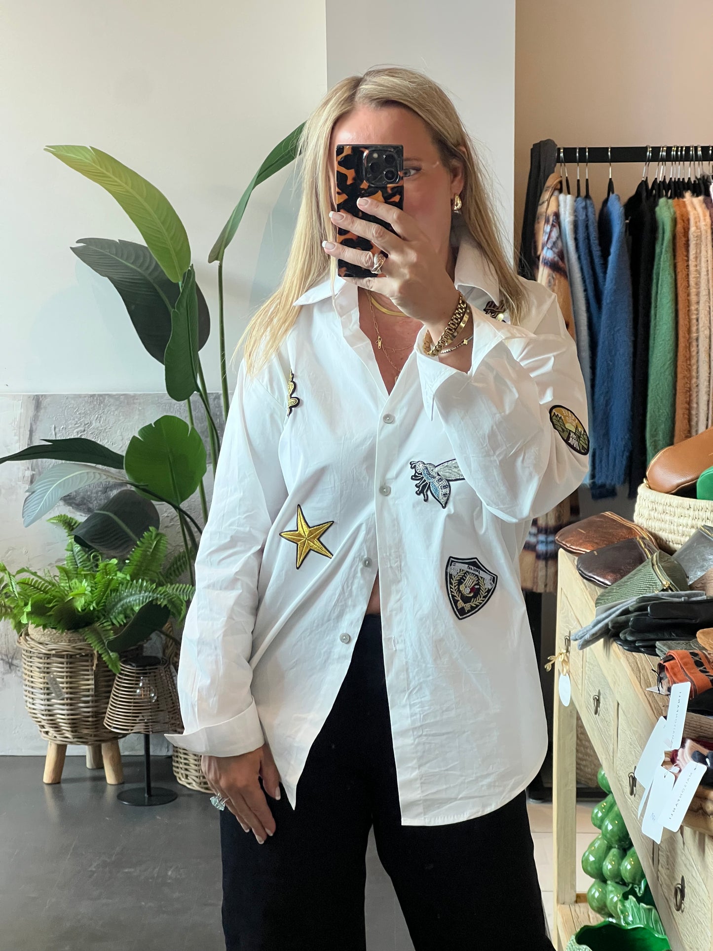 Queen Bee Appliqué Cotton Shirt