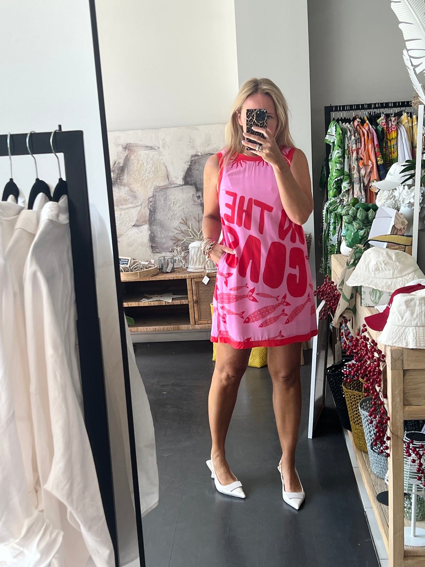 Sleeveless Shift Dress - sardine coast