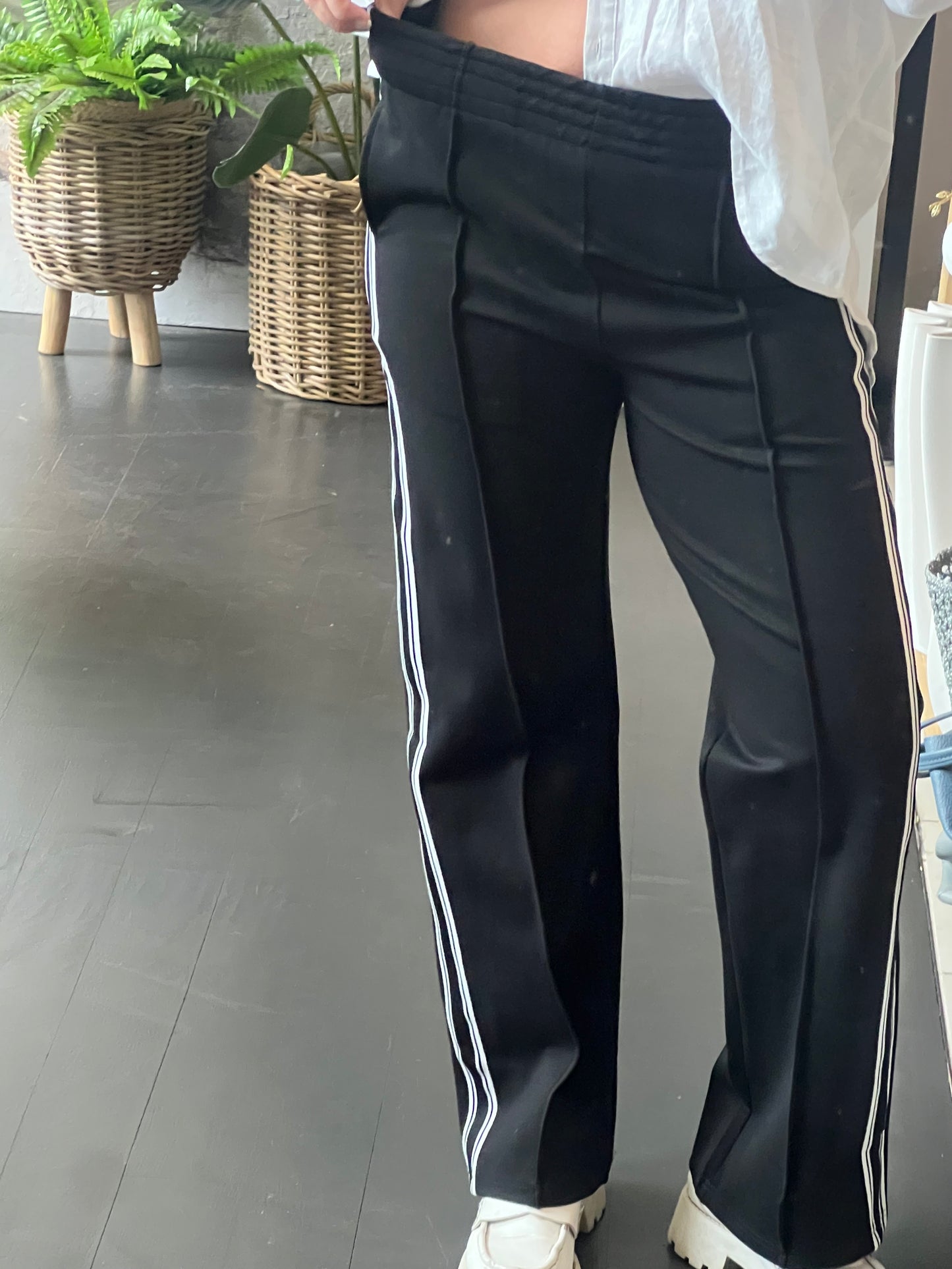 Pinstripe Ponti Pintuck Pants-stripe