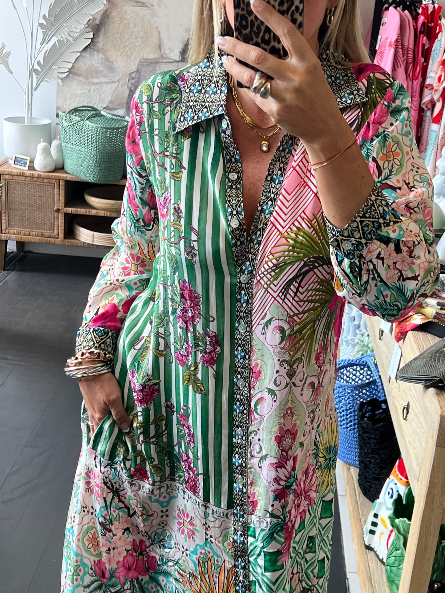 Slinky Resort Shirt Dress -green