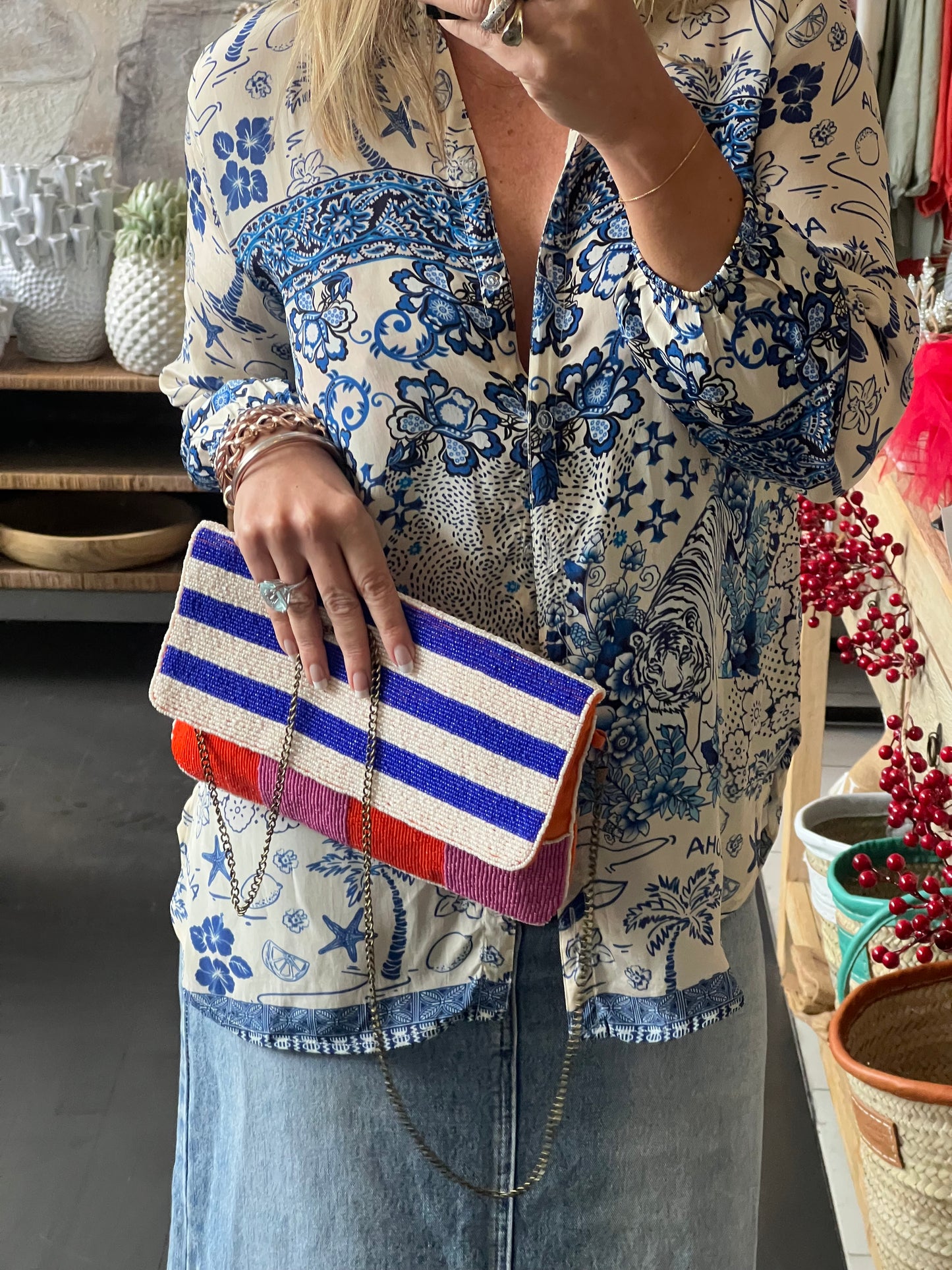 Mediterranean Clutch Bag with chain