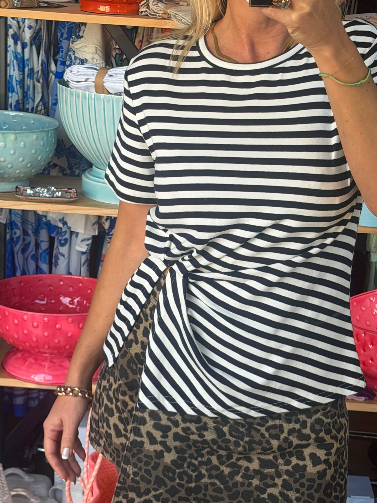 Basics - Tee with a Twist -navy stripe