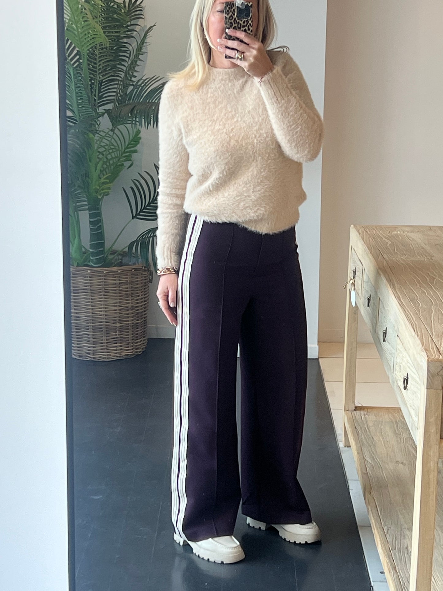 Madison Ave Racer Pant - plum