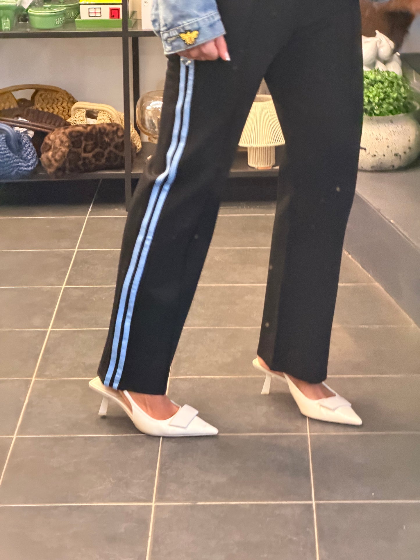 Pinstripe Ponti Pintuck Pants- blue stripe
