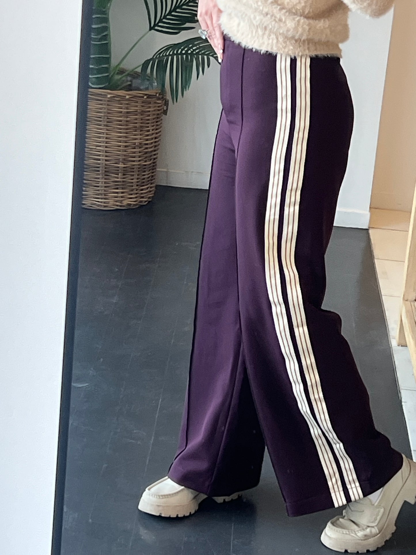 Madison Ave Racer Pant - plum