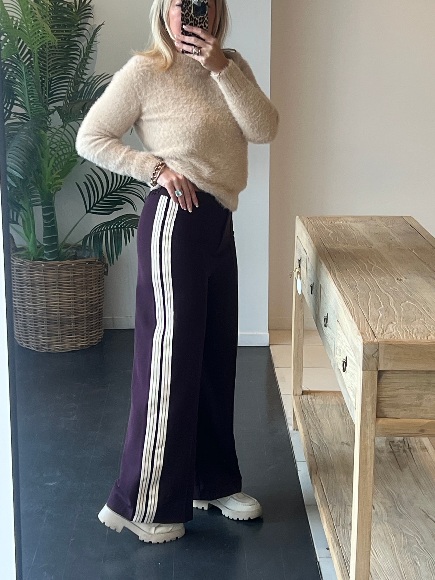 Madison Ave Racer Pant - plum