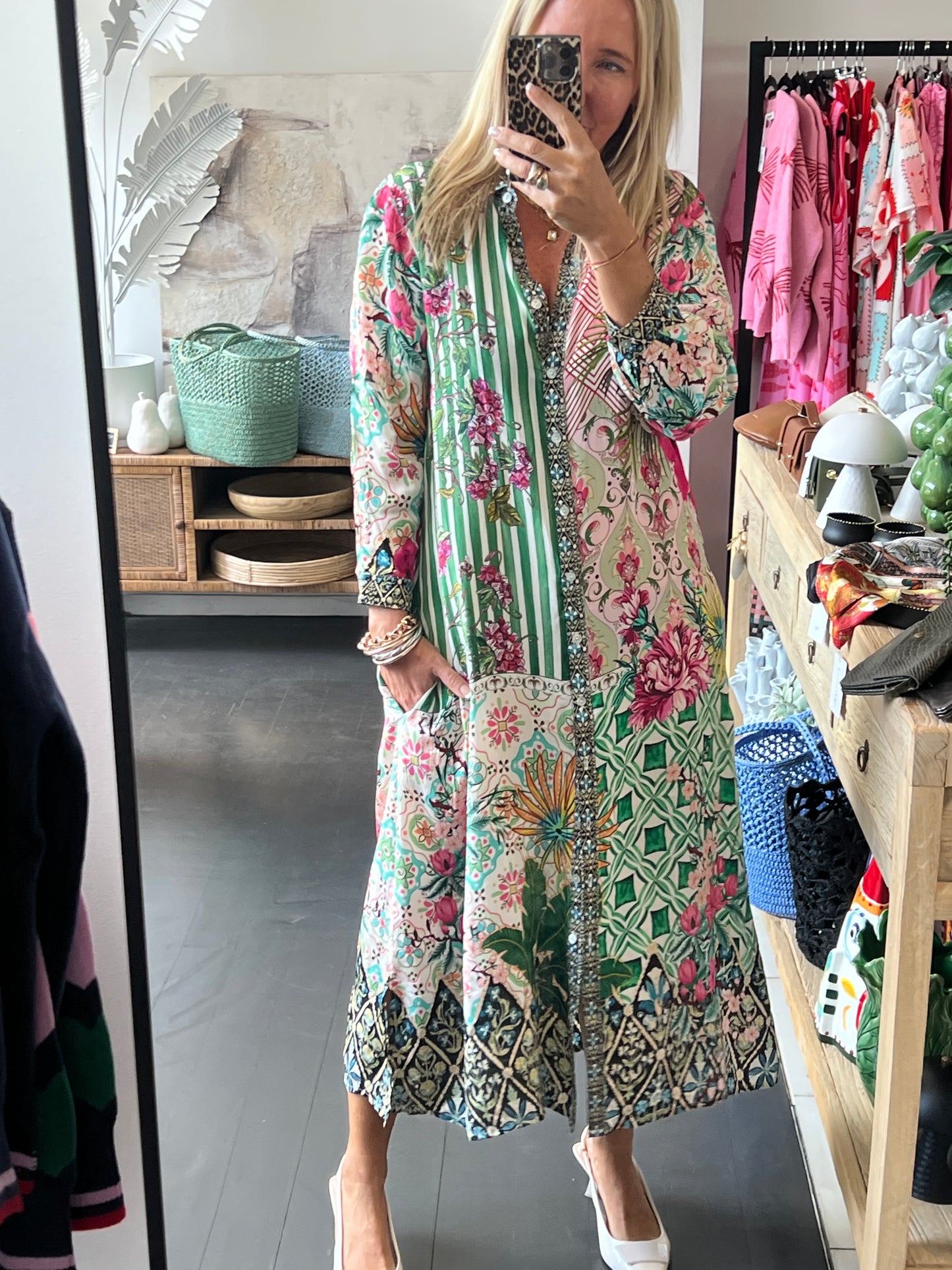 Slinky Resort Shirt Dress -green