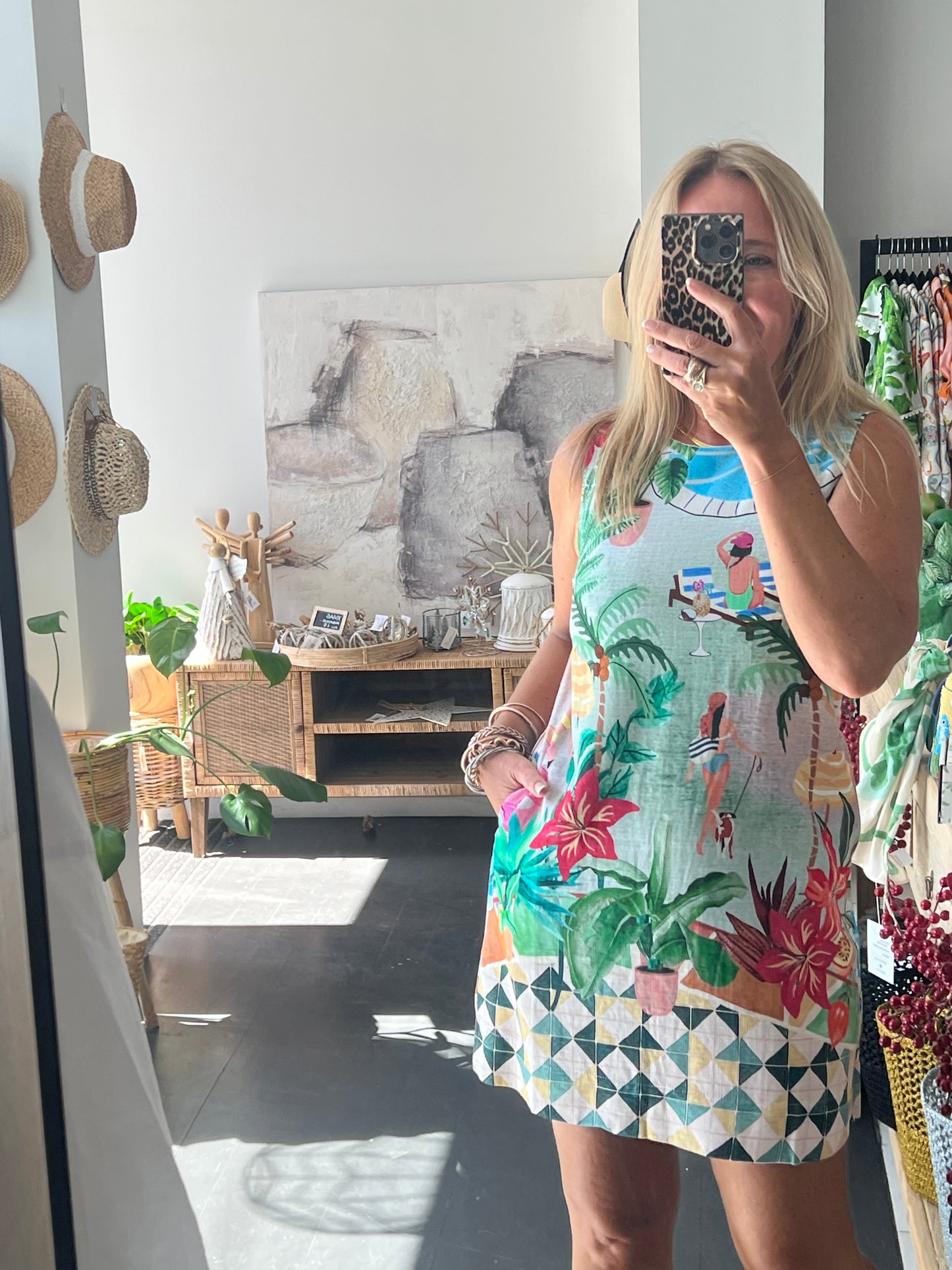 Sleeveless Shift Linen Dress - pool side