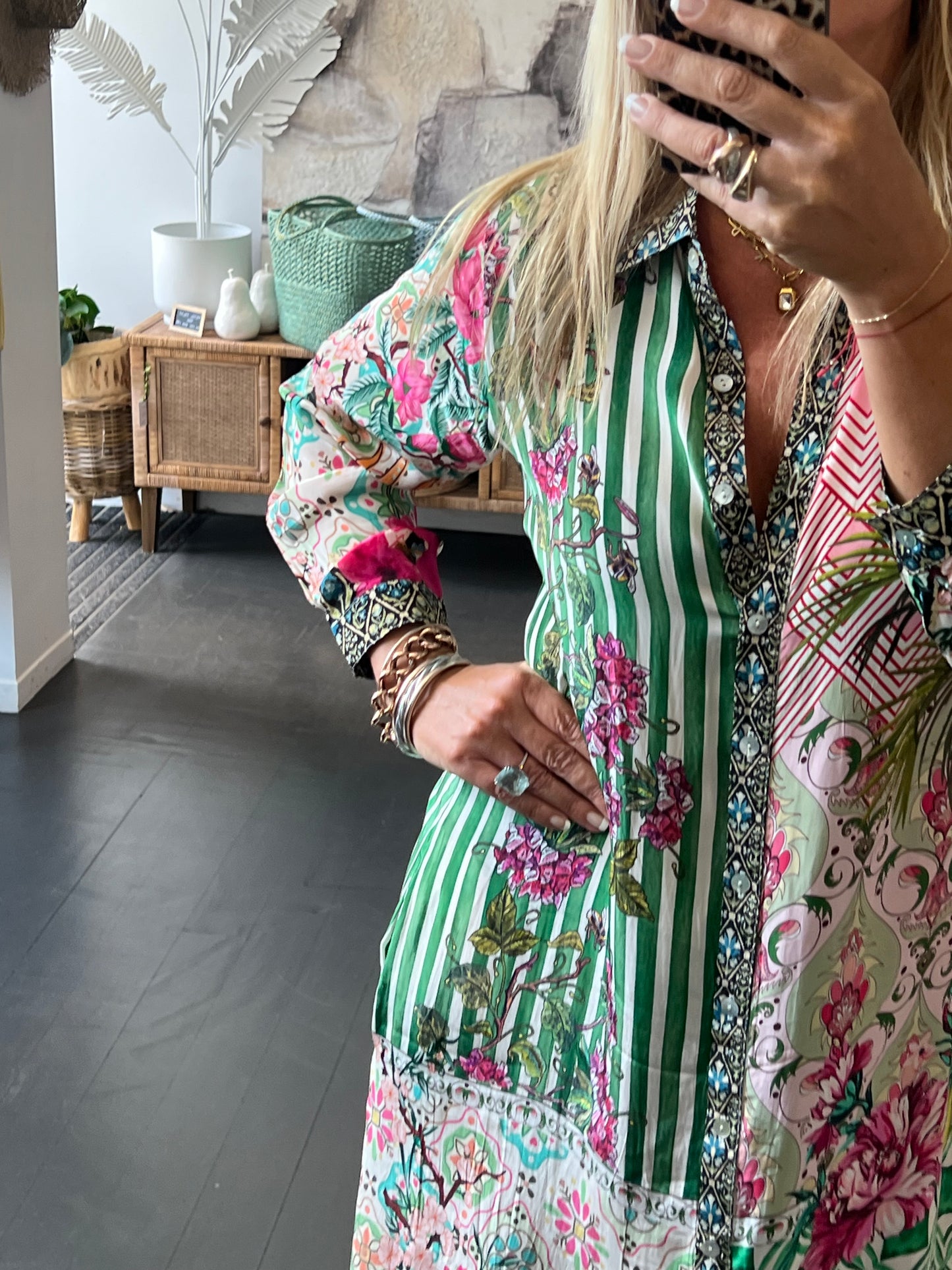 Slinky Resort Shirt Dress -green