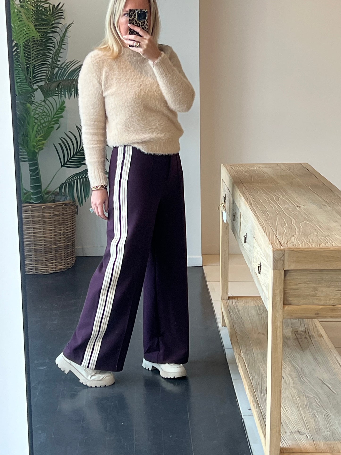 Madison Ave Racer Pant - plum