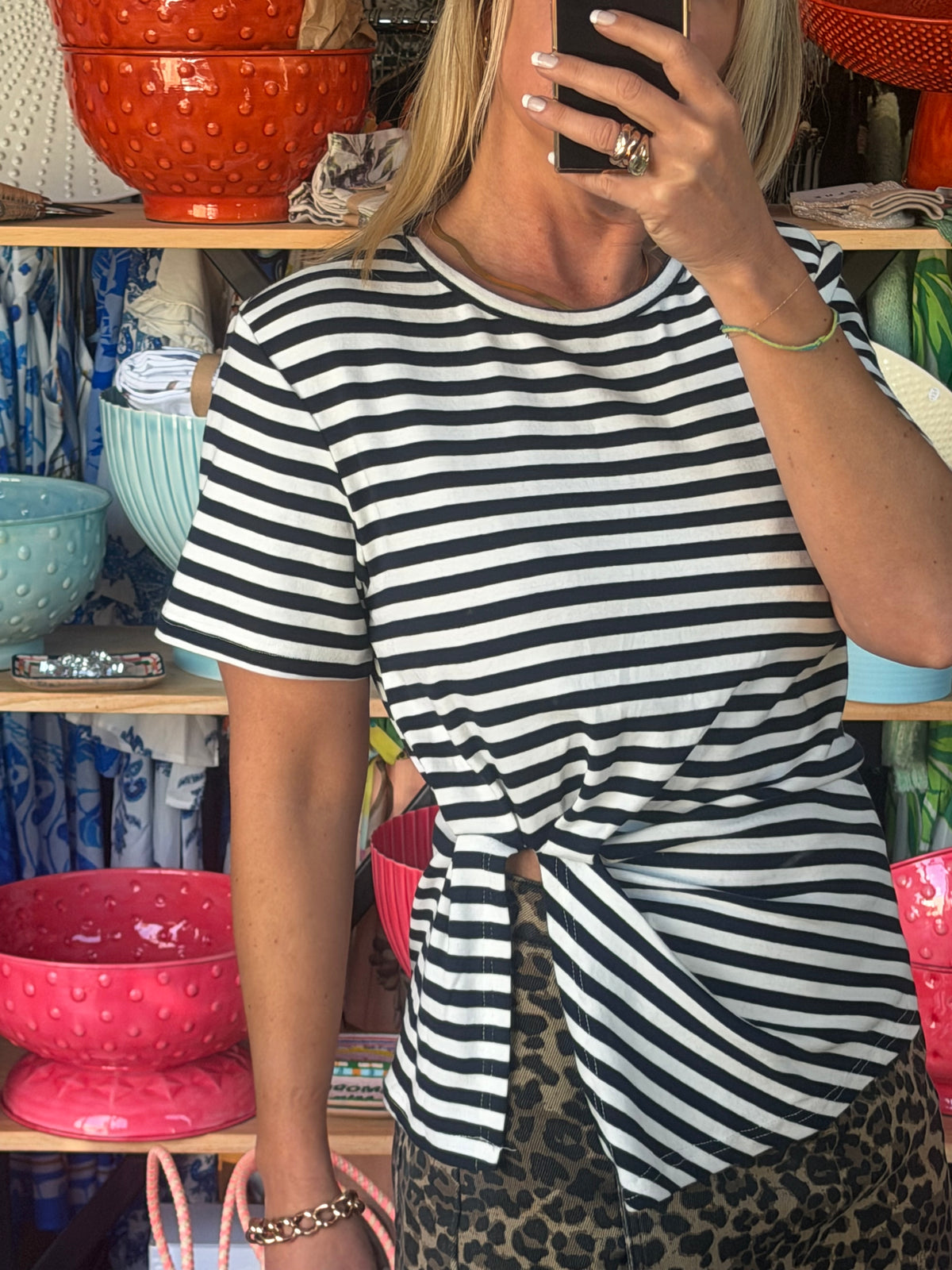Basics - Tee with a Twist -navy stripe