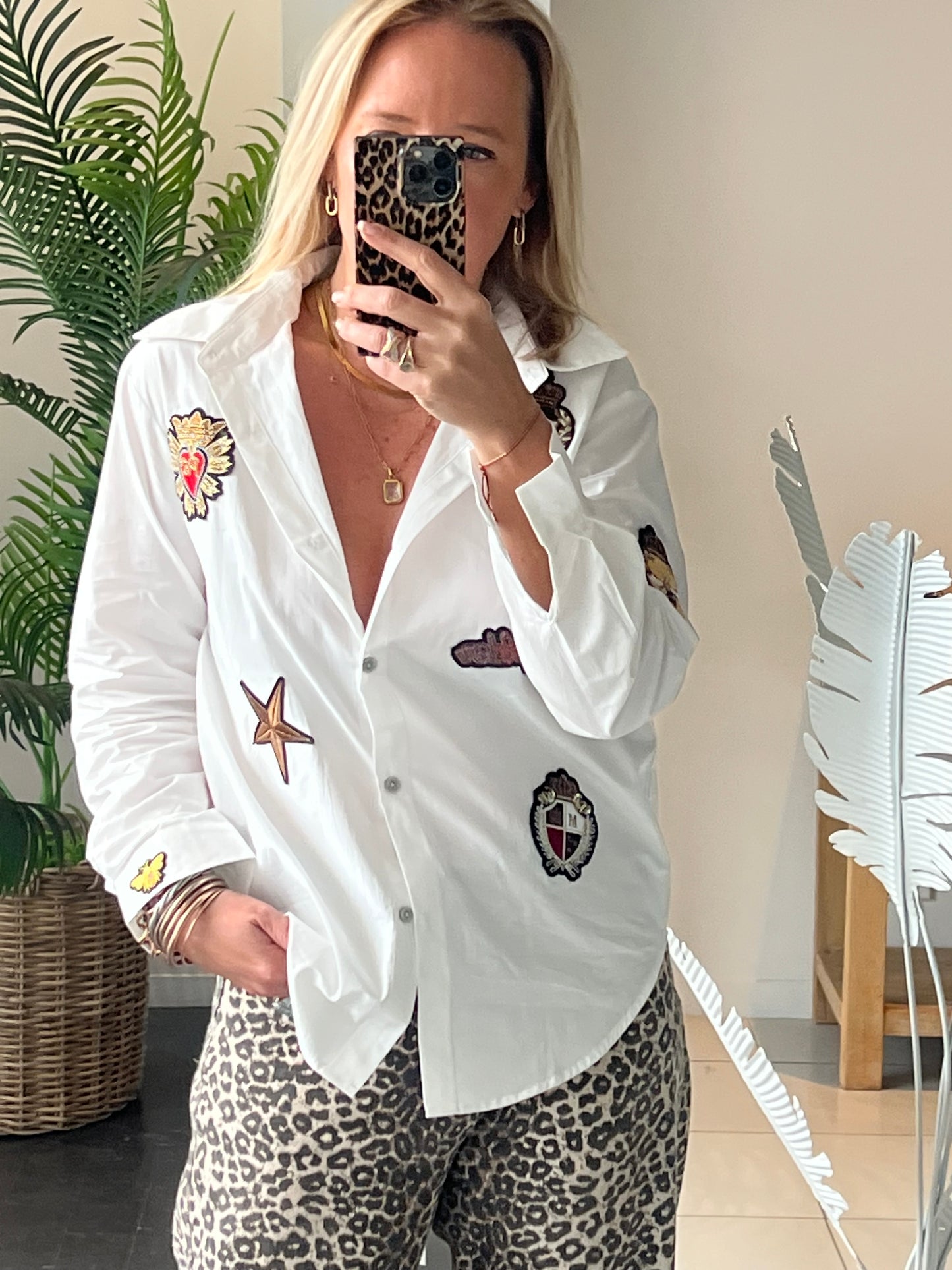 New French Bee Appliqué Cotton Shirt - white