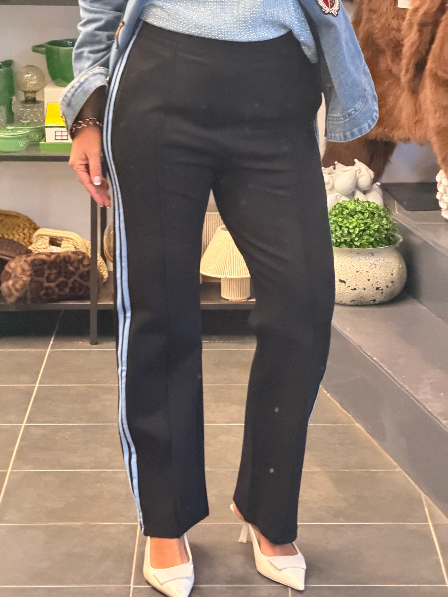 Pinstripe Ponti Pintuck Pants- blue stripe