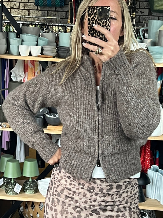 Zip Knit - cinnamon