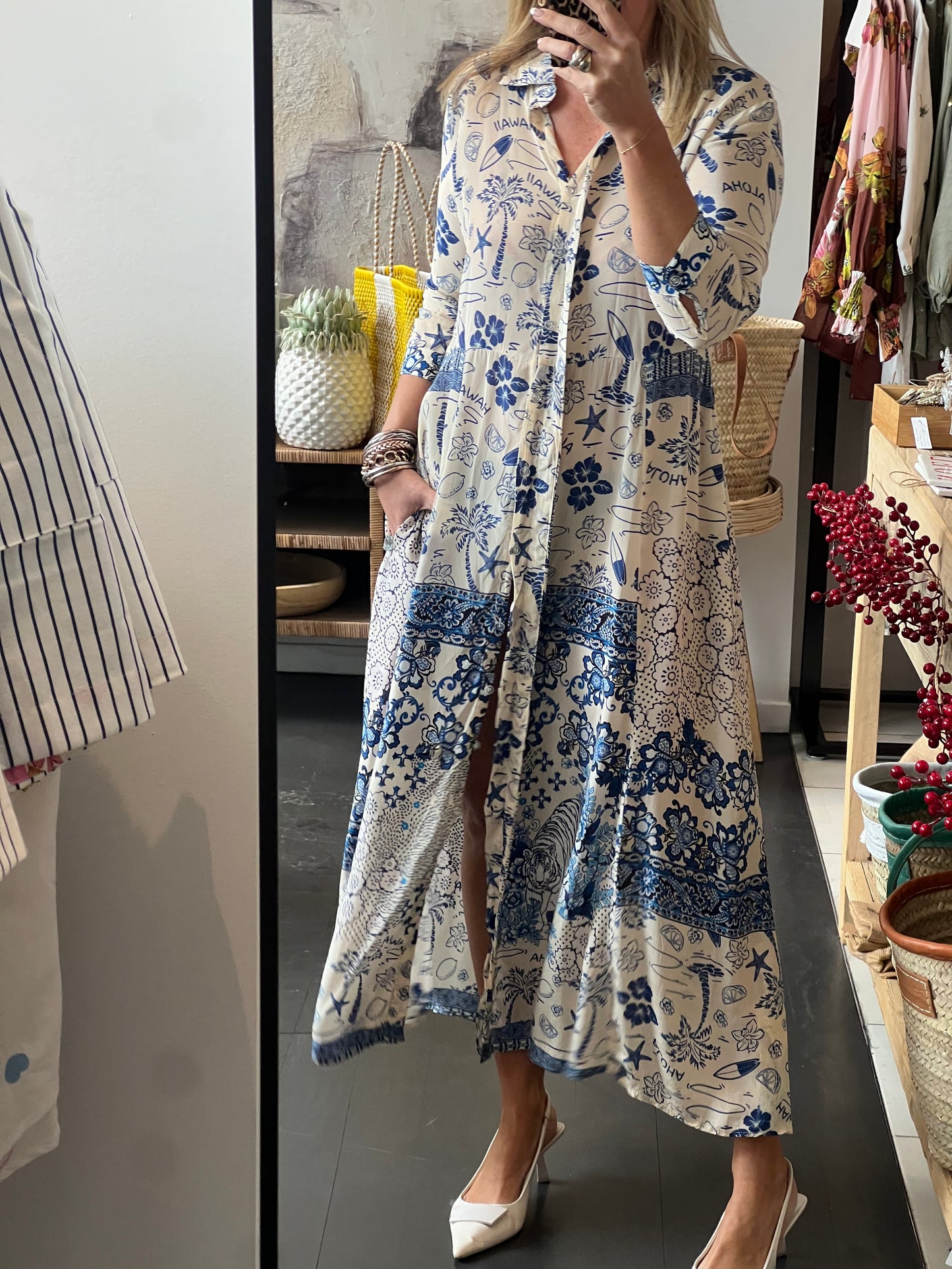 Slinky Resort Shirt Dress -blue