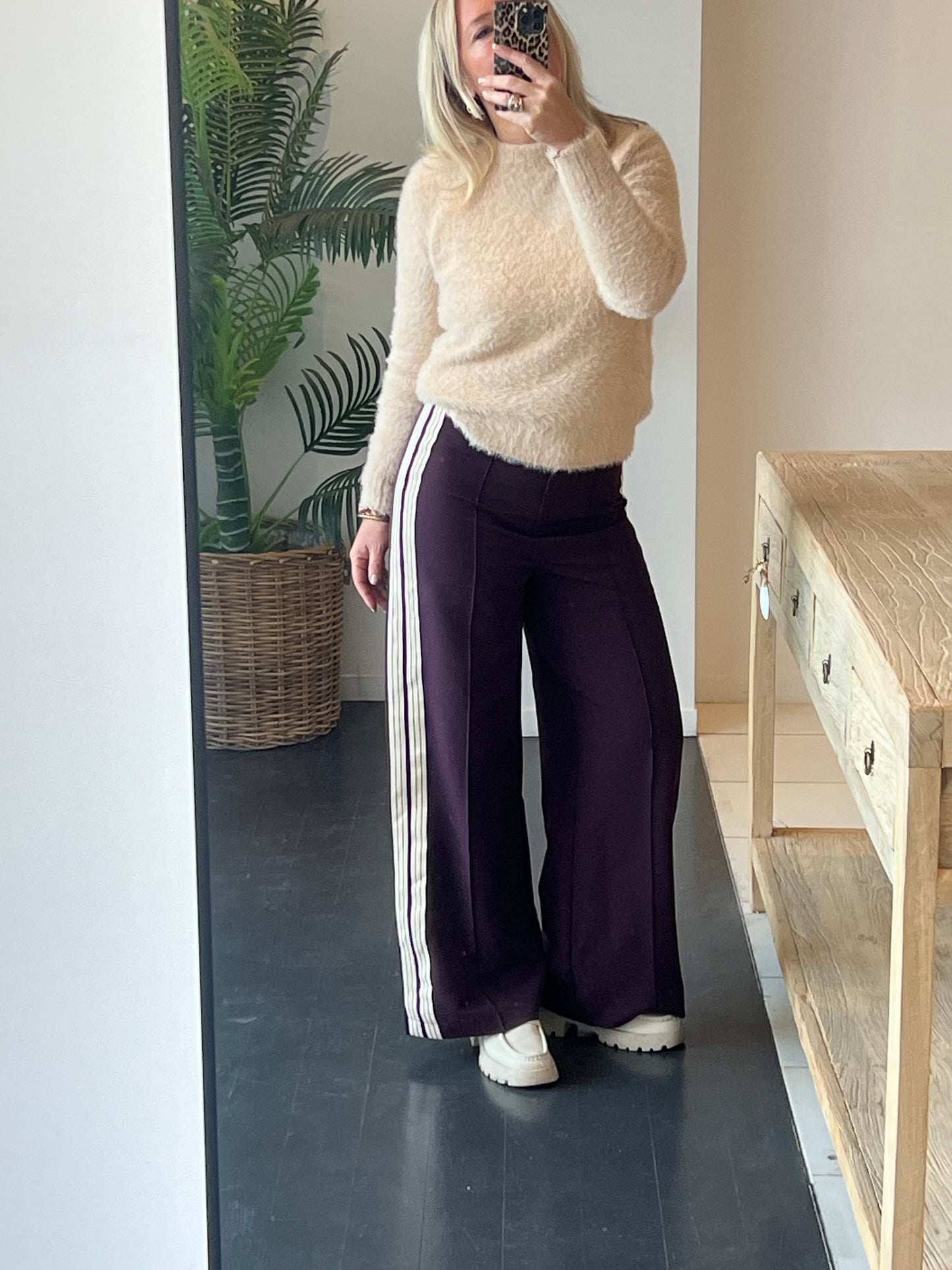 Madison Ave Racer Pant - plum