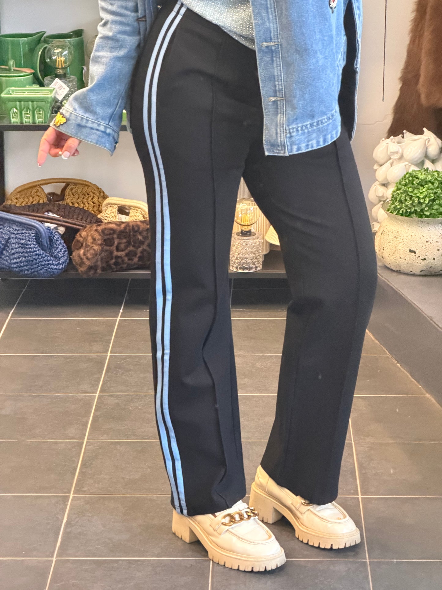 Pinstripe Ponti Pintuck Pants- blue stripe