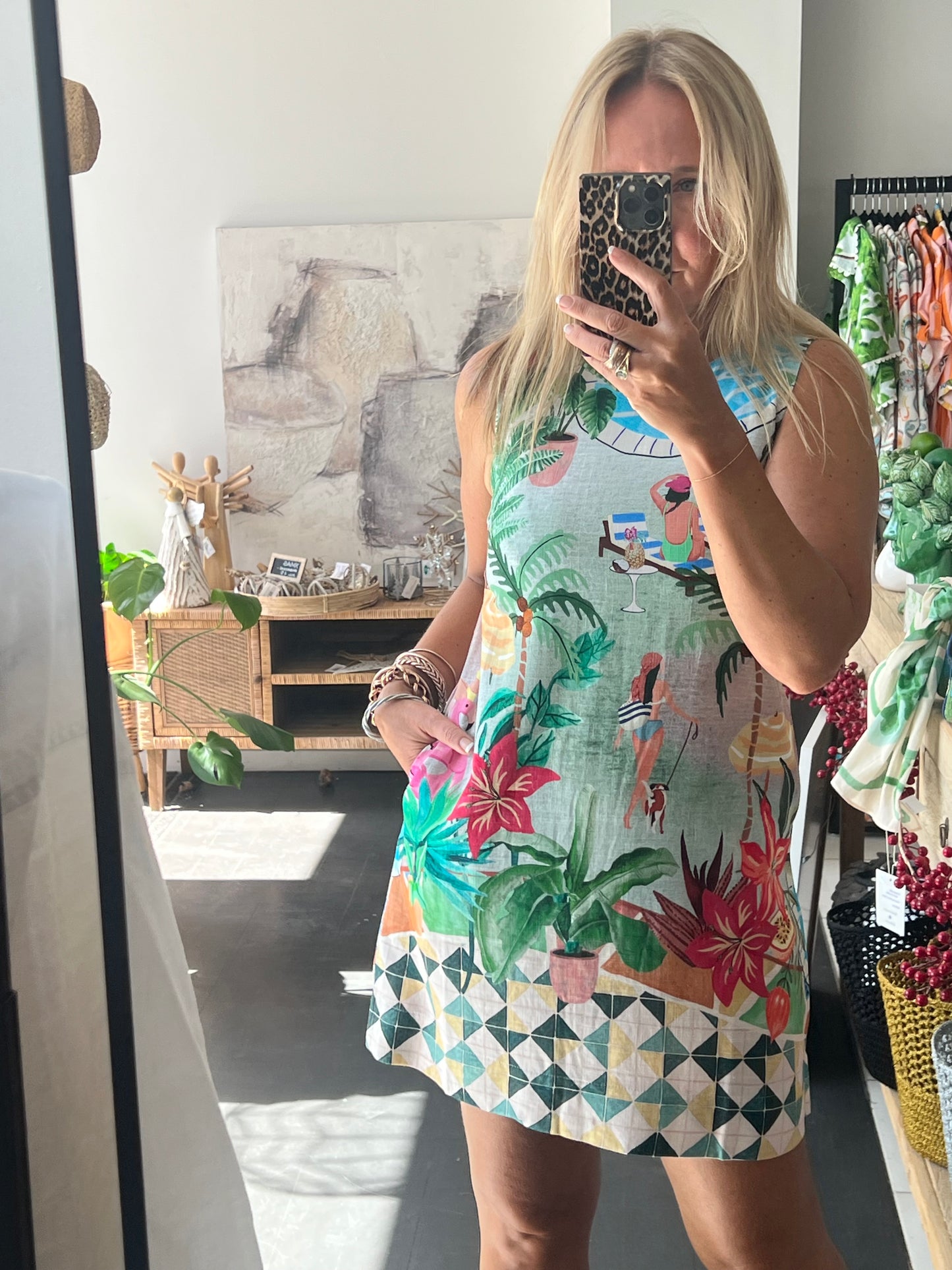 Sleeveless Shift Linen Dress - pool side