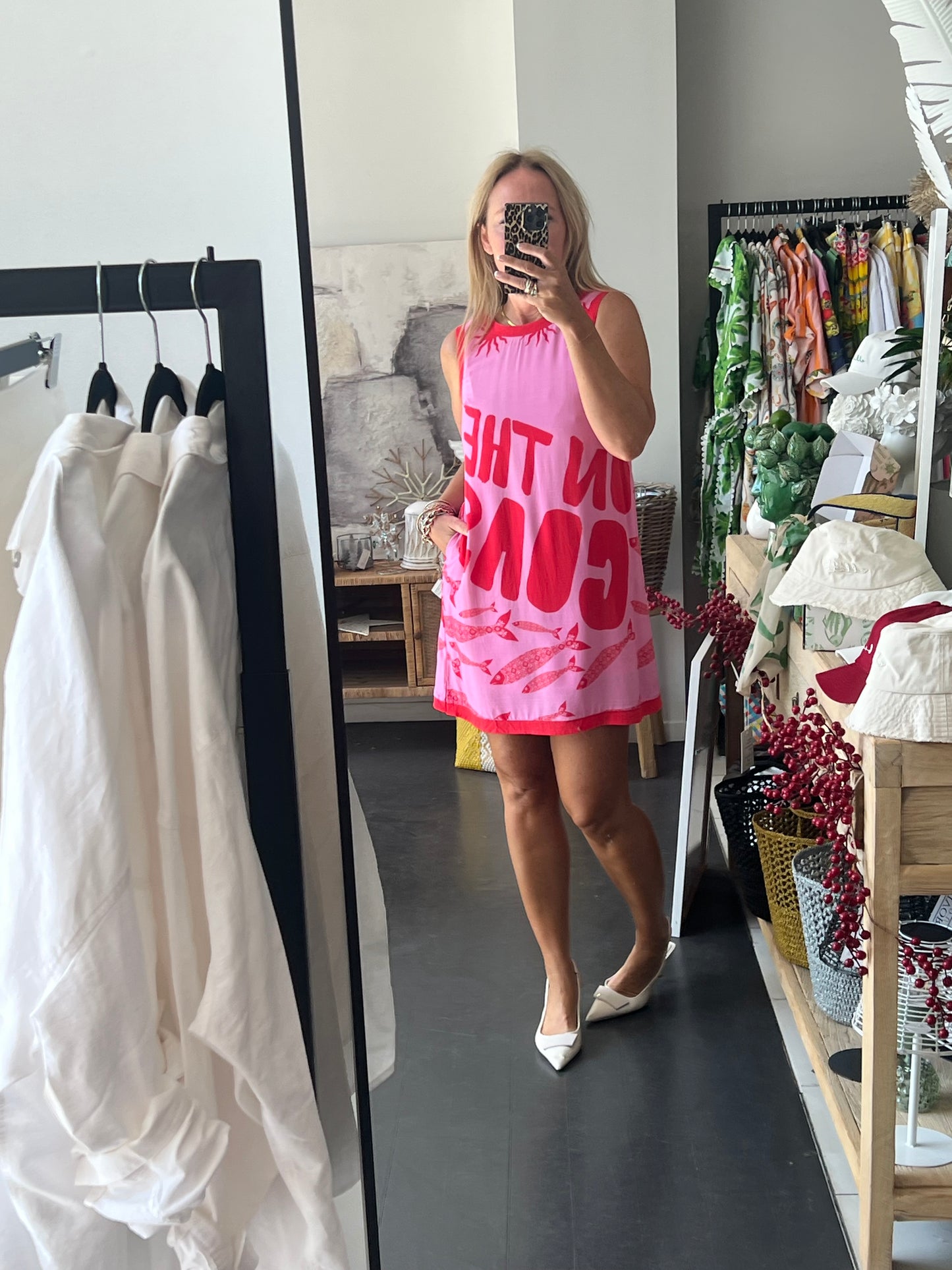 Sleeveless Shift  Dress - sardine coast