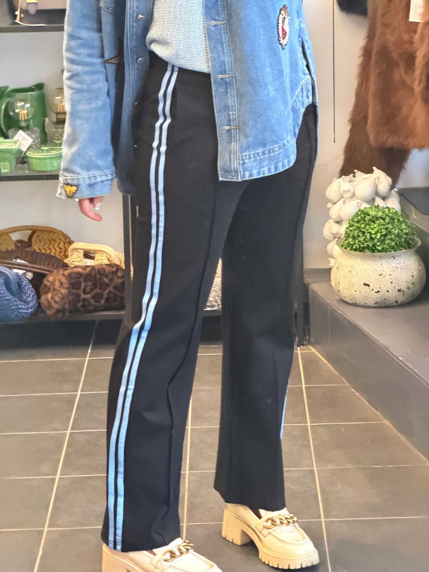 Pinstripe Ponti Pintuck Pants- blue stripe