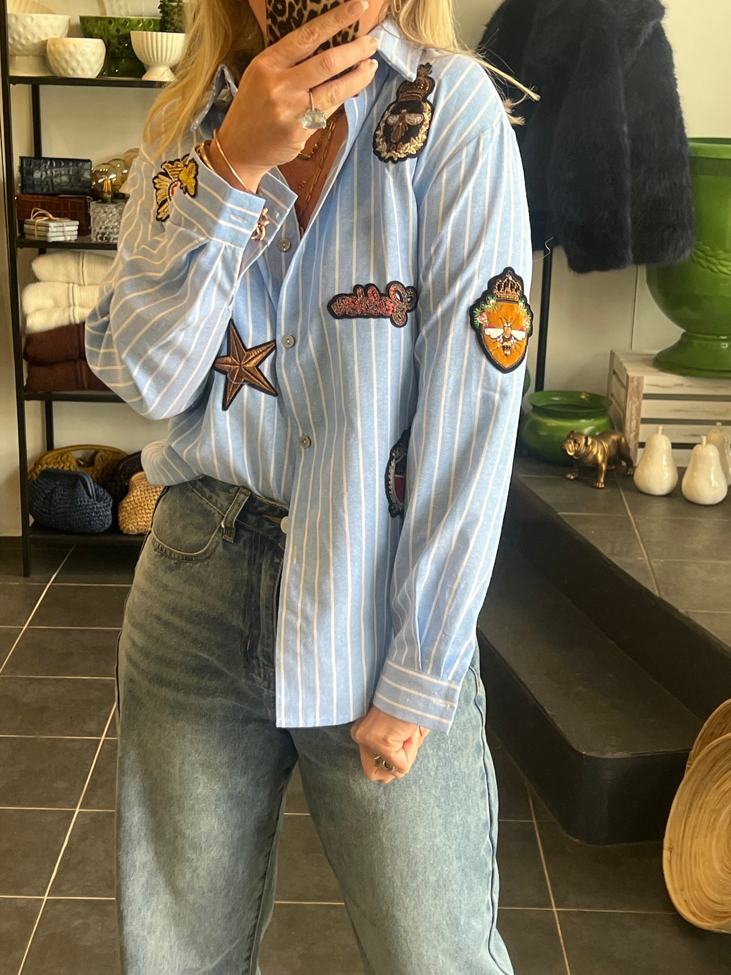 New French Bee Appliqué Cotton Shirt - blue