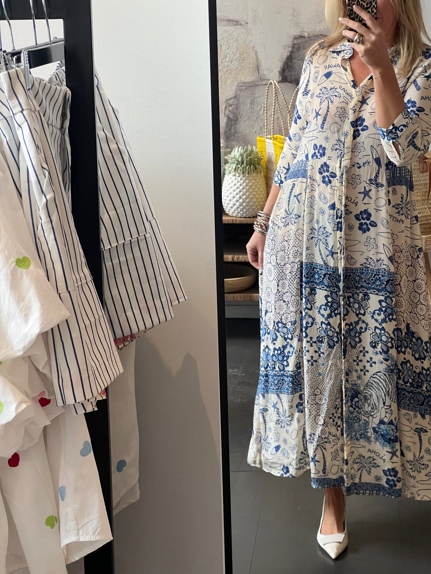 Slinky Resort Shirt Dress -blue