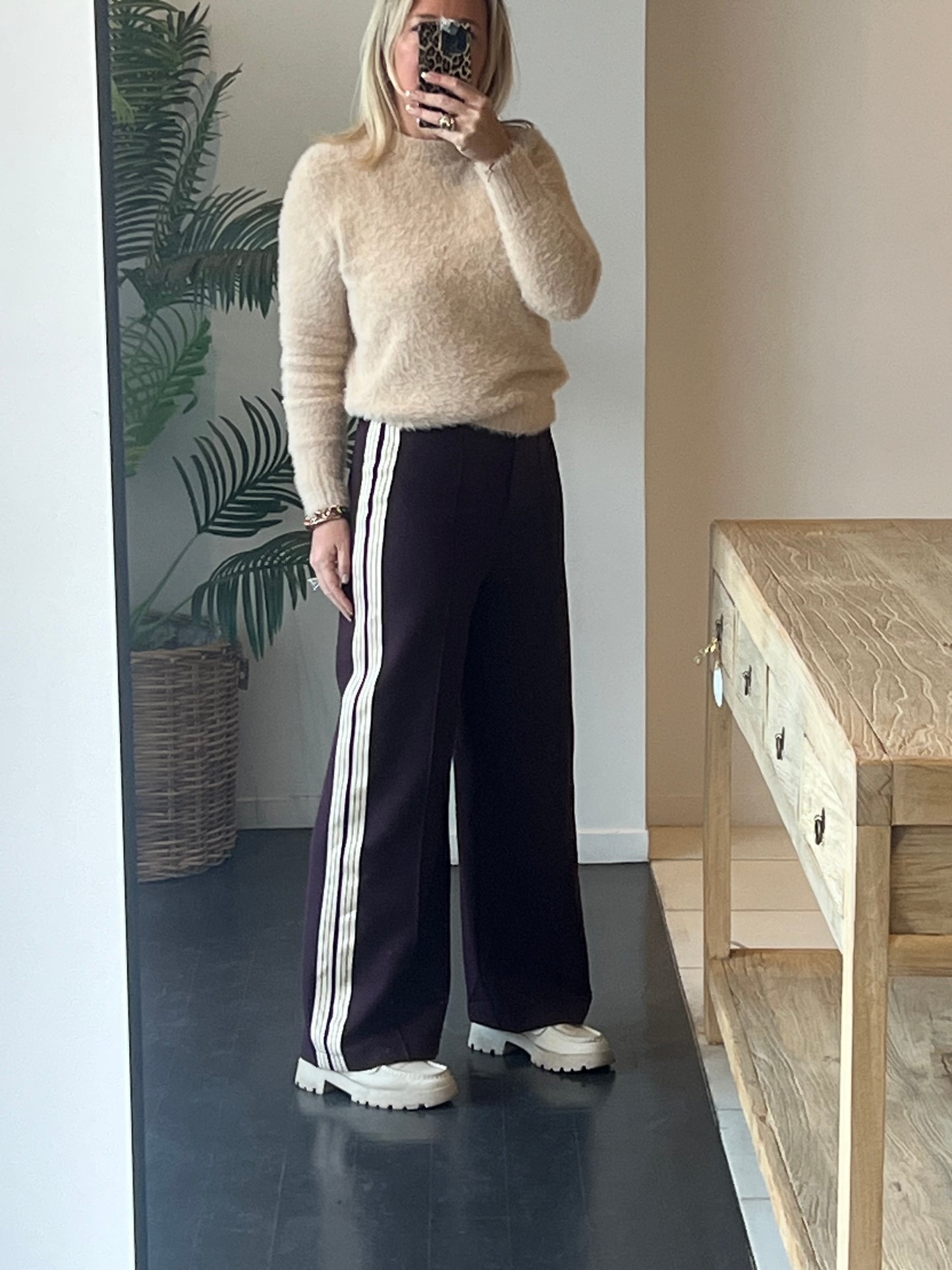 Madison Ave Racer Pant - plum