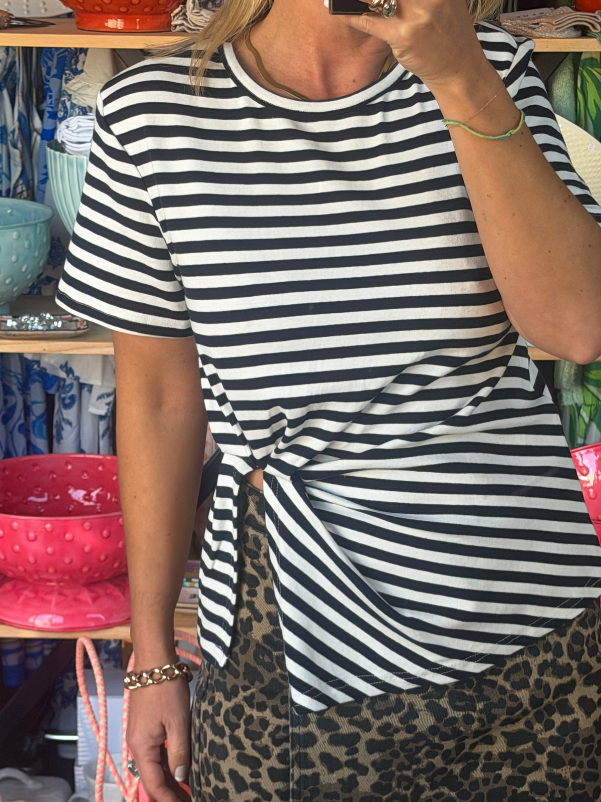 Basics - Tee with a Twist -navy stripe