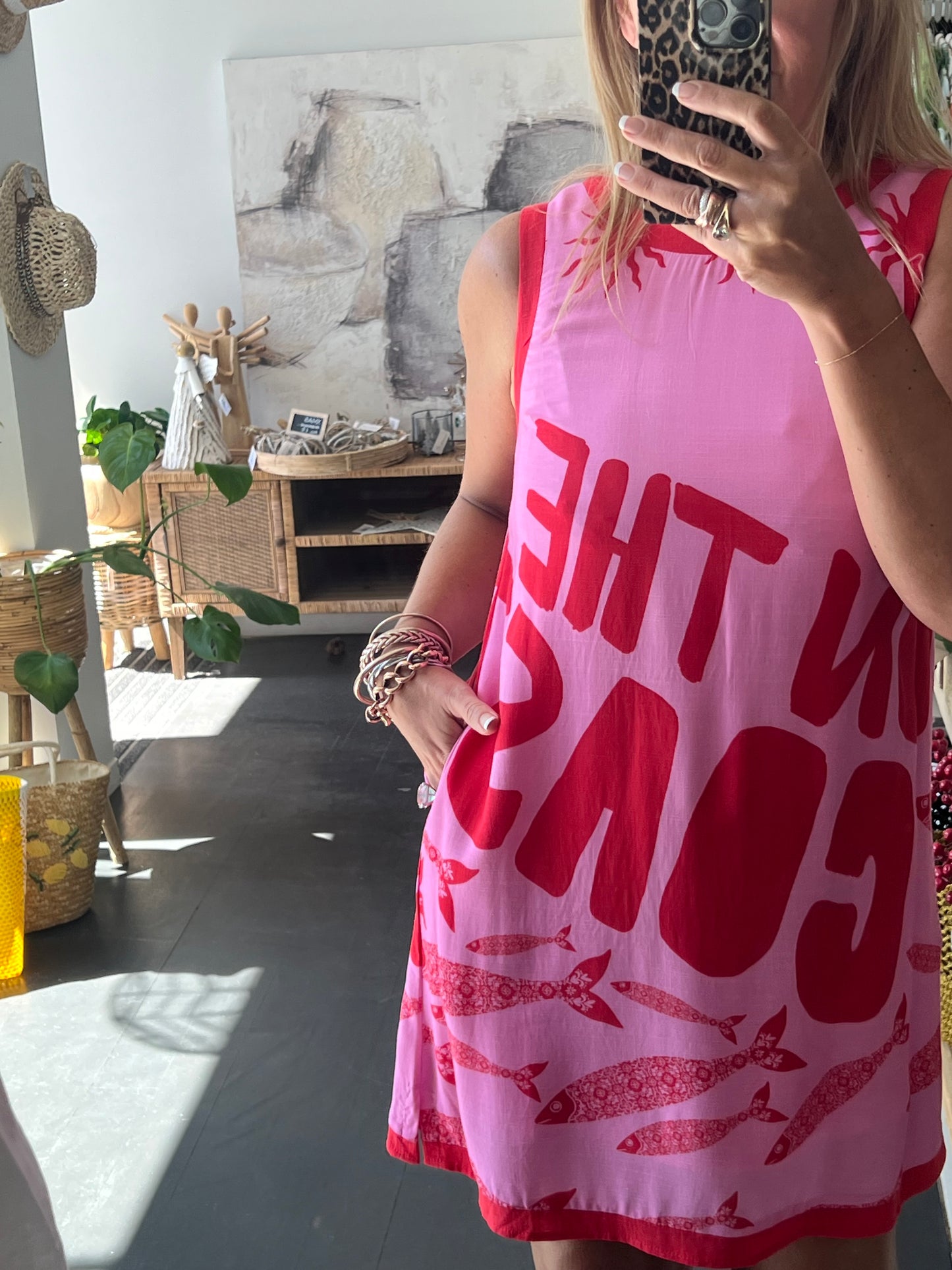 Sleeveless Shift  Dress - sardine coast