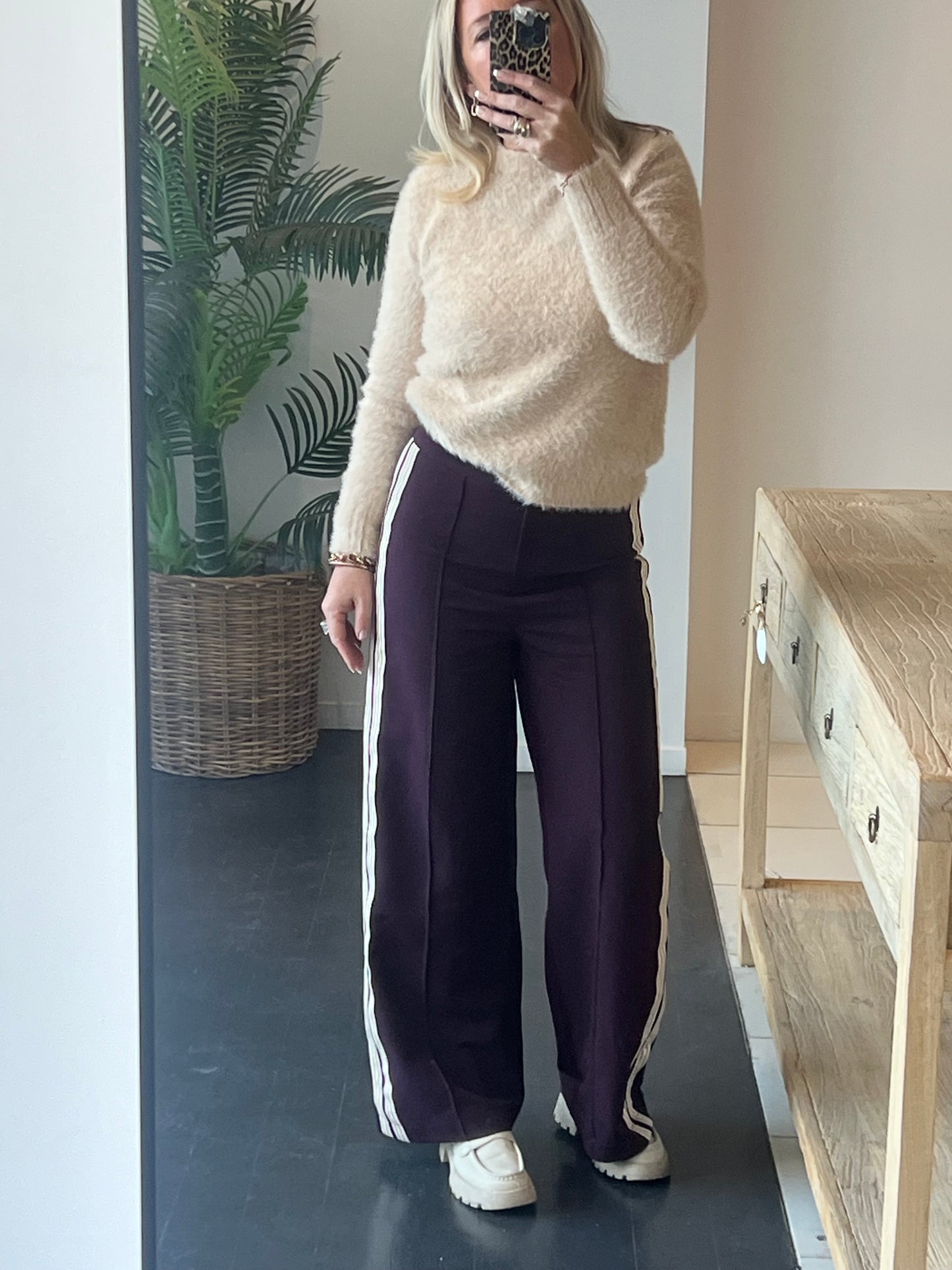 Madison Ave Racer Pant - plum