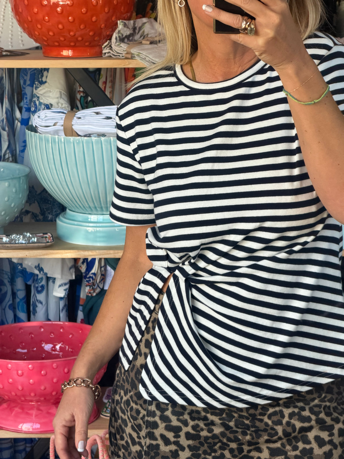 Basics - Tee with a Twist -navy stripe